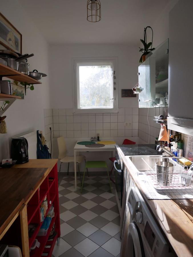 Private Room In The Centre Of Berlin Exterior photo